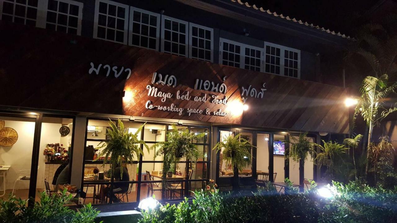 Maya Bed And Food Hostel Чіангмай Екстер'єр фото